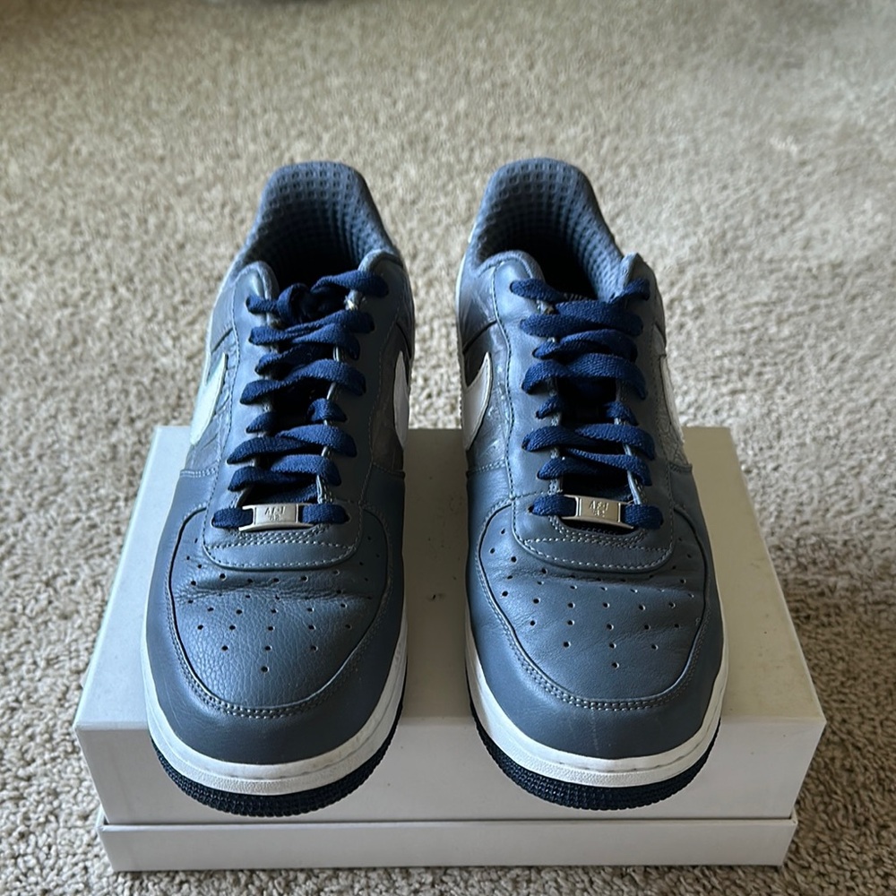 Nike Blue and White Sneakers Classic Low-Top Design